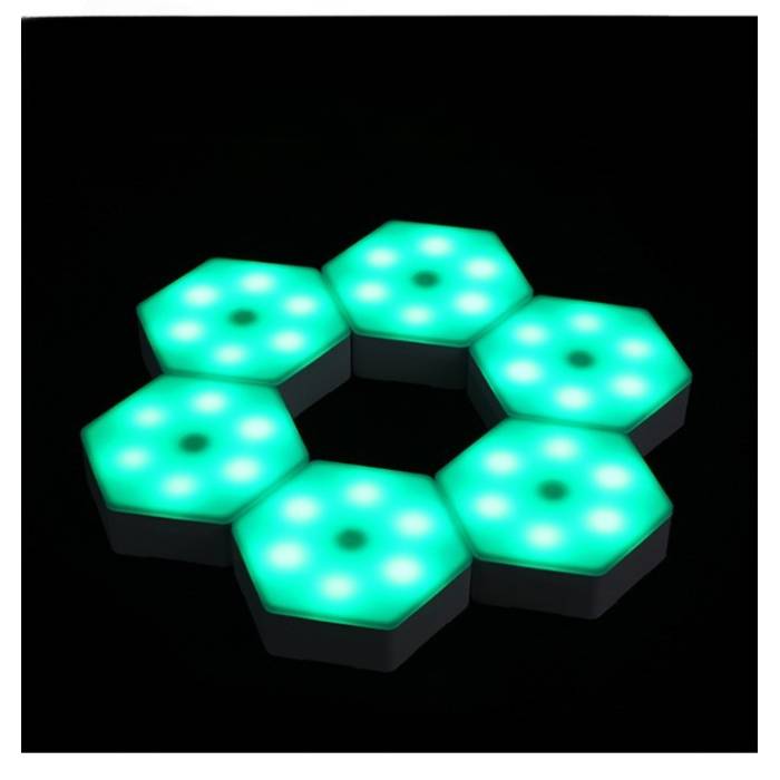 Модульна настінна світлодіодна лампа RGB 6 шт. з живленням батарейок та пультом керування Led Lighted