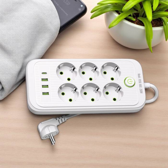 Мережевий подовжувач із 6 розетками й USB-A/C портами 3 метри 2500W Білий