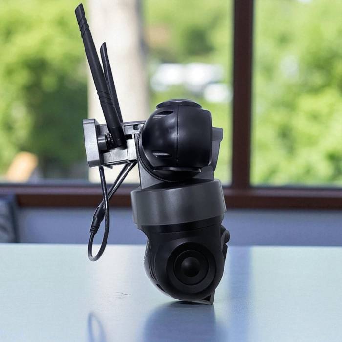 Вулична Wi-Fi IP камера відеоспостереження з 3 лінзами та датчиком руху V380
