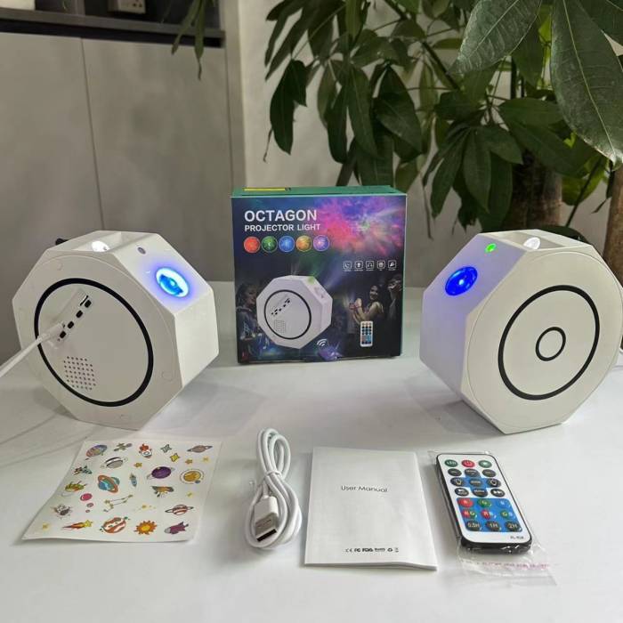 Музыкальный ночник-проектор звездного неба с пультом управления Octagon Projector Light XL-818
