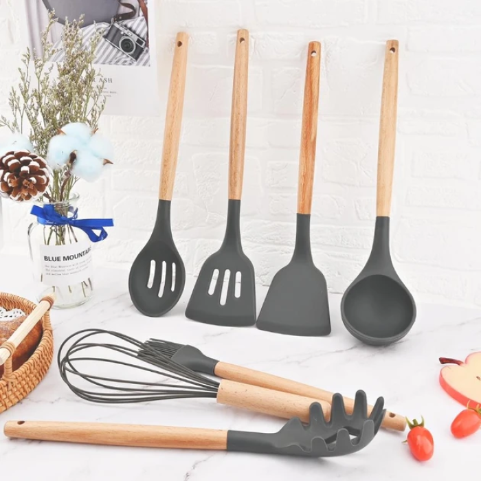 Набір кухонного приладдя 12 предметів із силікону та дерева Kitchen stuff Сірий