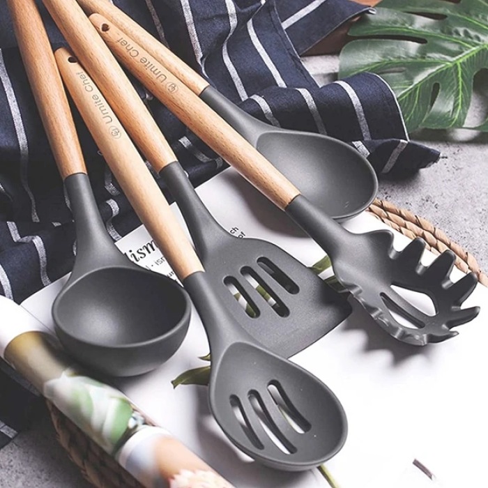 Набір кухонного приладдя 12 предметів із силікону та дерева Kitchen stuff Сірий